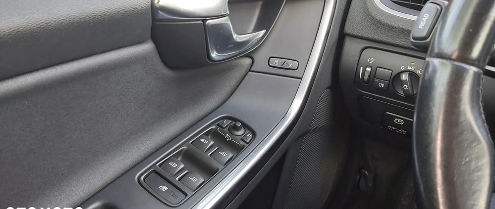Volvo V60 cena 33900 przebieg: 203000, rok produkcji 2011 z Inowrocław małe 497